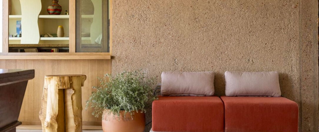Hôtel Mylos – Cargèse ★★★★ - Une adresse cosy en Corse pour un éveil des sens avec vue mer à l’ombre des pins. - Corse, France