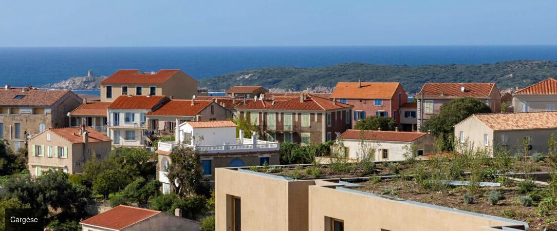 Hôtel Mylos – Cargèse ★★★★ - Une adresse cosy en Corse pour un éveil des sens avec vue mer à l’ombre des pins. - Corse, France