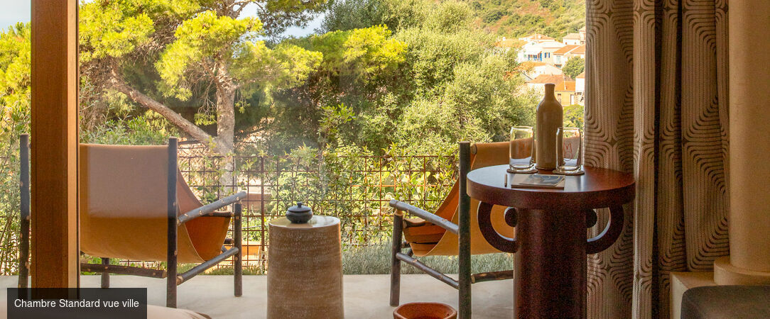 Hôtel Mylos – Cargèse ★★★★ - Une adresse cosy en Corse pour un éveil des sens avec vue mer à l’ombre des pins. - Corse, France