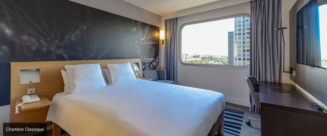 Novotel Paris Centre Tour Eiffel ★★★★ - Une adresse contemporaine sur les quais de Seine, idéale pour explorer Paris à pied. - Paris, France