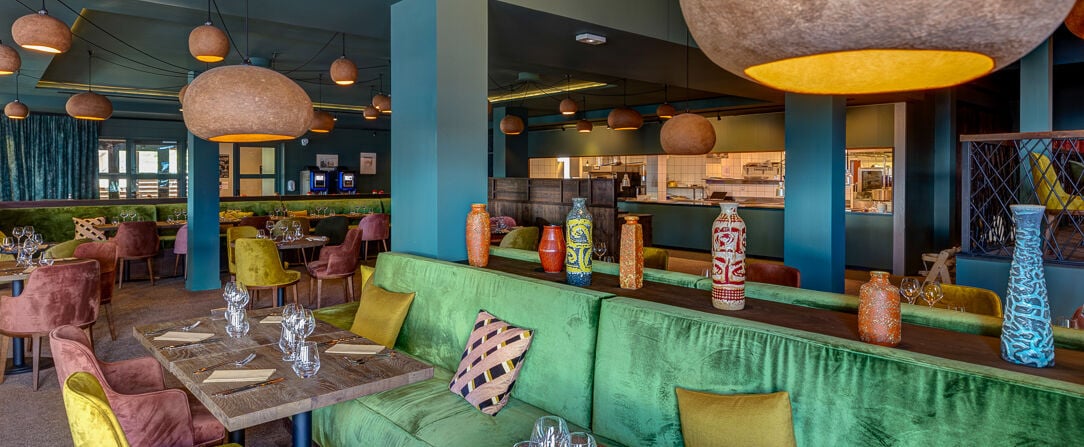 ILY Hotels & Spa à La Rosière ★★★★- Dernière minute - Toute l’élégance d’un chalet alpin ouvert sur la nature estivale. - Savoie, France