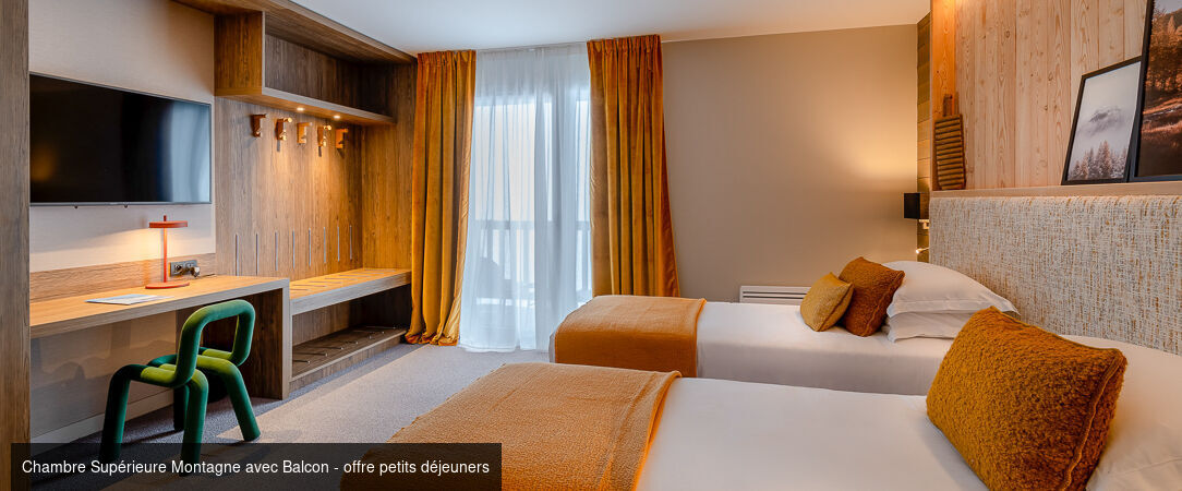 ILY Hotels & Spa à La Rosière ★★★★- Dernière minute - Toute l’élégance d’un chalet alpin ouvert sur la nature estivale. - Savoie, France