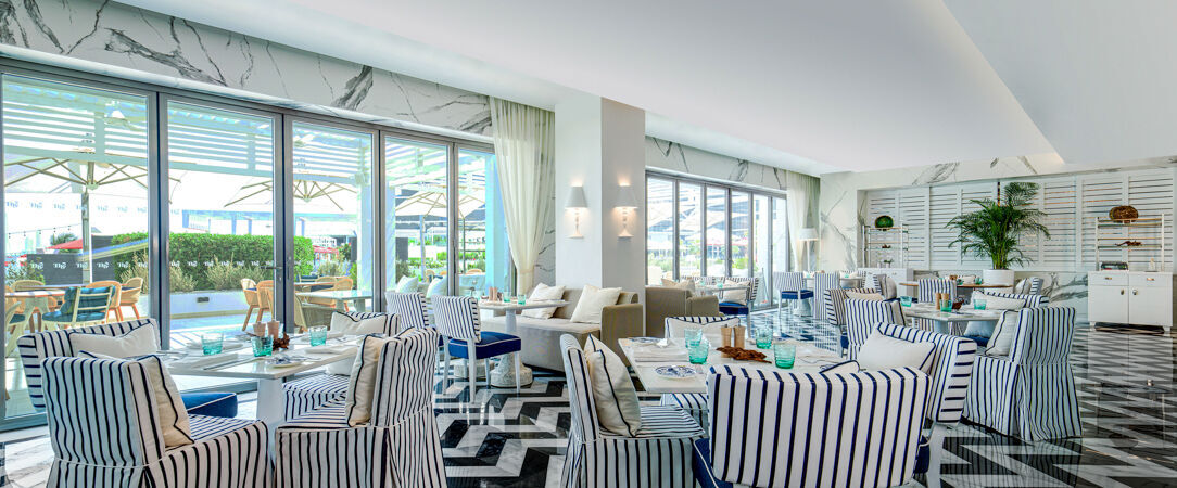 Th8 Palm Dubaï Beach Resort ★★★★★, Vignette Collection par IHG - Luxe contemporain & ambiance balnéaire sur la Palm Jumeirah : une adresse d’exception à Dubaï. - Dubai, United Arab Emirates
