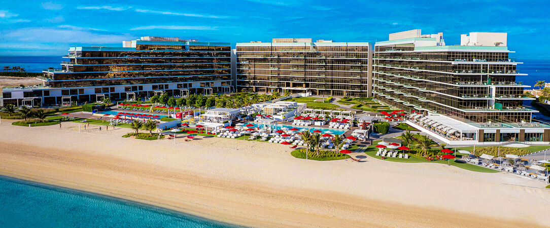 Th8 Palm Dubaï Beach Resort ★★★★★, Vignette Collection par IHG - Luxe contemporain & ambiance balnéaire sur la Palm Jumeirah : une adresse d’exception à Dubaï. - Dubai, United Arab Emirates