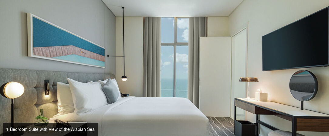 Th8 Palm Dubaï Beach Resort ★★★★★, Vignette Collection par IHG - Luxe contemporain & ambiance balnéaire sur la Palm Jumeirah : une adresse d’exception à Dubaï. - Dubai, United Arab Emirates