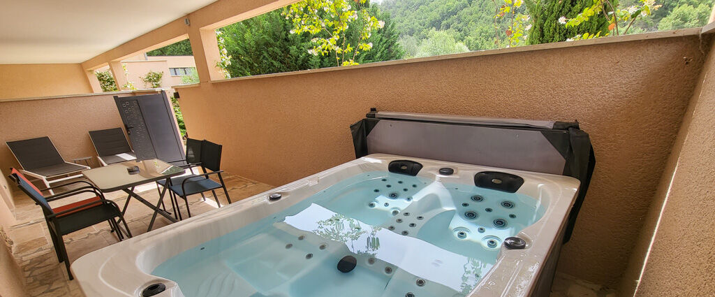 Domaine Ribiera Spa & Golf ★★★★★ - Dernière minute - Luxueuse escapade ensoleillée entre golf et bien-être sous le soleil du Lubéron. - Luberon, France