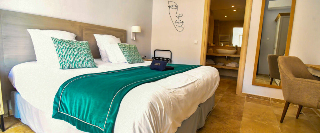 Domaine Ribiera Spa & Golf ★★★★★ - Dernière minute - Luxueuse escapade ensoleillée entre golf et bien-être sous le soleil du Lubéron. - Luberon, France