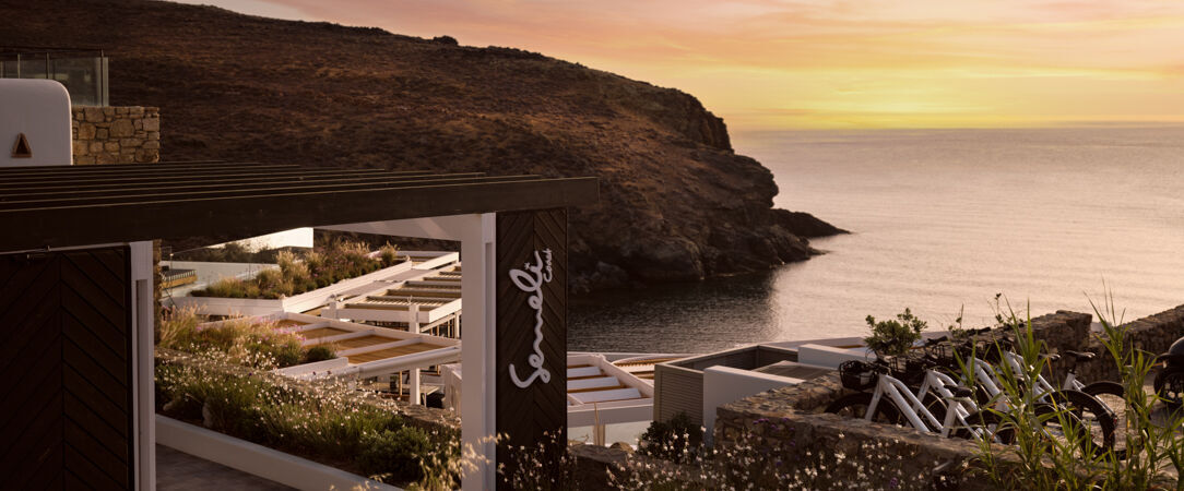 Semeli Coast, Curio Collection by Hilton ★★★★★ - Escapade luxueuse de détente et de farniente sous l’agréable soleil de Mykonos. - Mykonos, Grèce