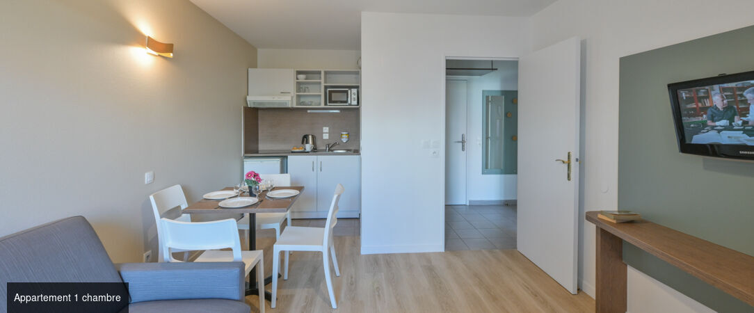 Comfort Aparthotel Versailles, St-Cyr l’École - Studios et appartements modernes, bien équipés dans une bulle de confort bien située à Versailles. - Yvelines, France