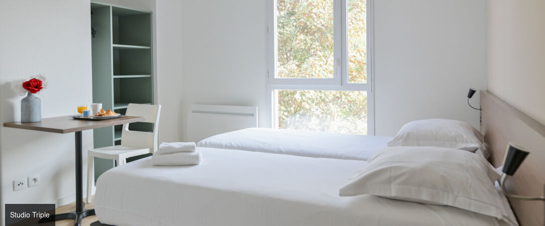 Comfort Aparthotel Versailles, St-Cyr l’École - Studios et appartements modernes, bien équipés dans une bulle de confort bien située à Versailles. - Yvelines, France