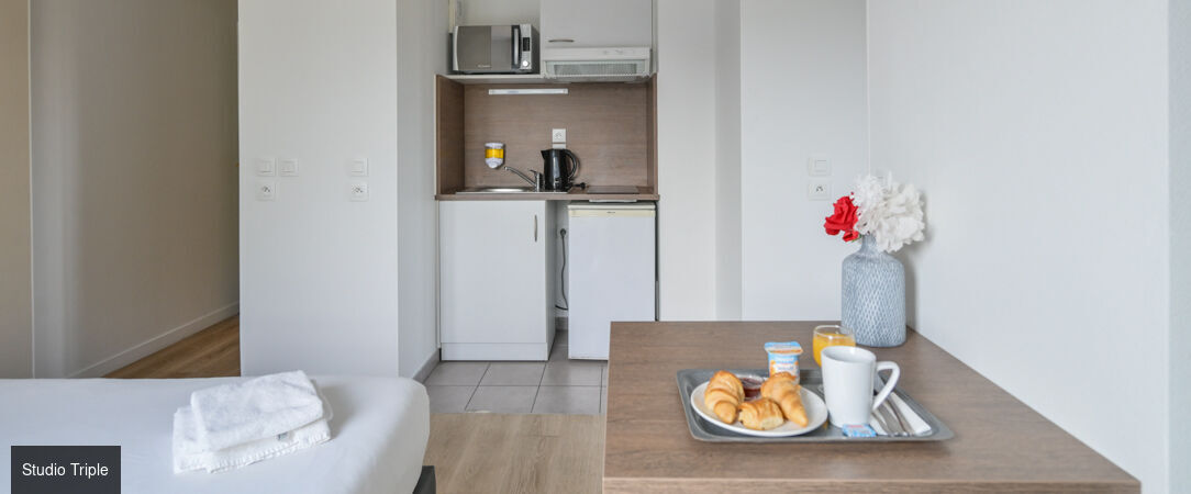 Comfort Aparthotel Versailles, St-Cyr l’École - Studios et appartements modernes, bien équipés dans une bulle de confort bien située à Versailles. - Yvelines, France