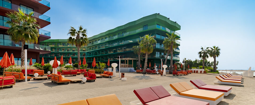 Voco Monaco  Dubaï ★★★★★ - Adults Only - Escapade d’exception à Dubaï sur les World Islands, où luxe, fête et horizons marins se rencontrent. - Dubaï, Émirats arabes unis