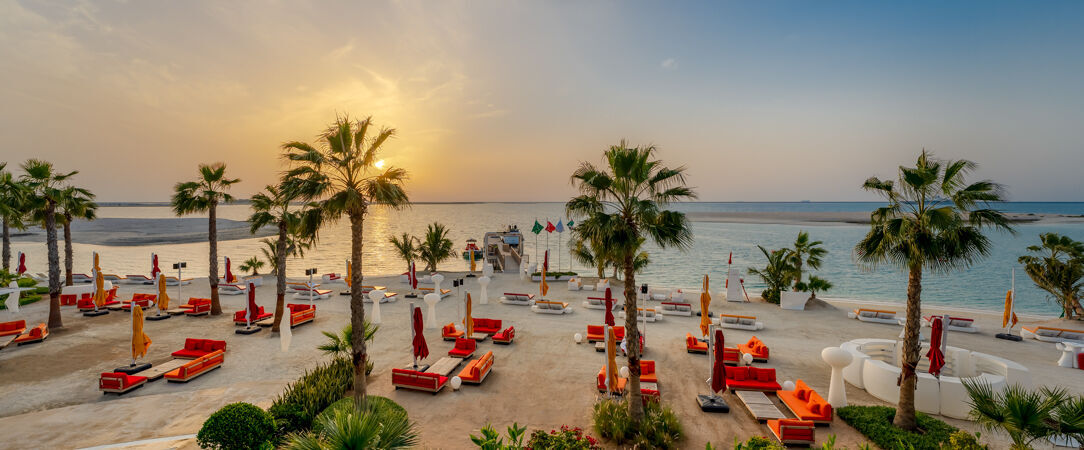 Voco Monaco  Dubaï ★★★★★ - Adults Only - Escapade d’exception à Dubaï sur les World Islands, où luxe, fête et horizons marins se rencontrent. - Dubaï, Émirats arabes unis