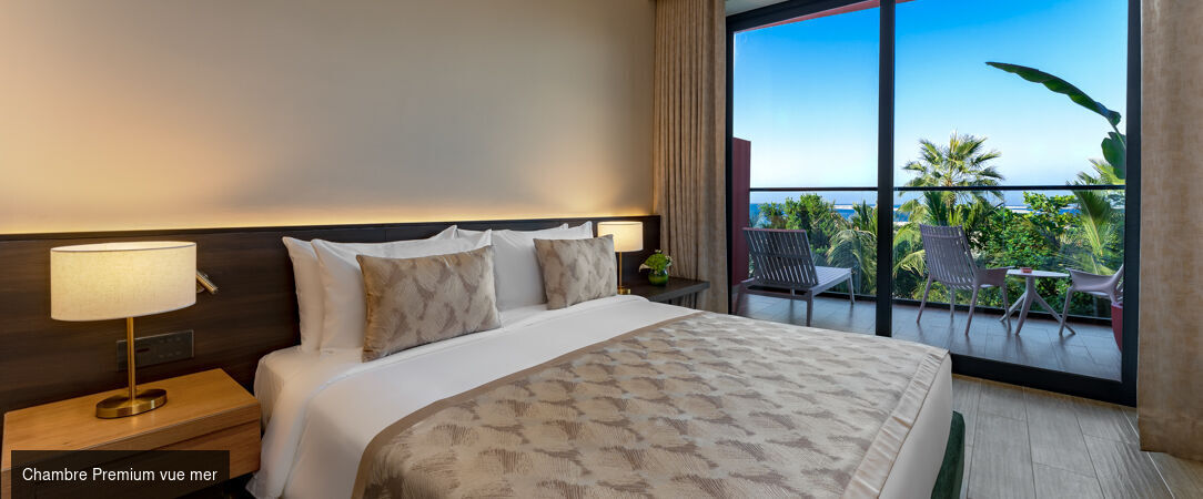 Voco Monaco  Dubaï ★★★★★ - Adults Only - Escapade d’exception à Dubaï sur les World Islands, où luxe, fête et horizons marins se rencontrent. - Dubaï, Émirats arabes unis