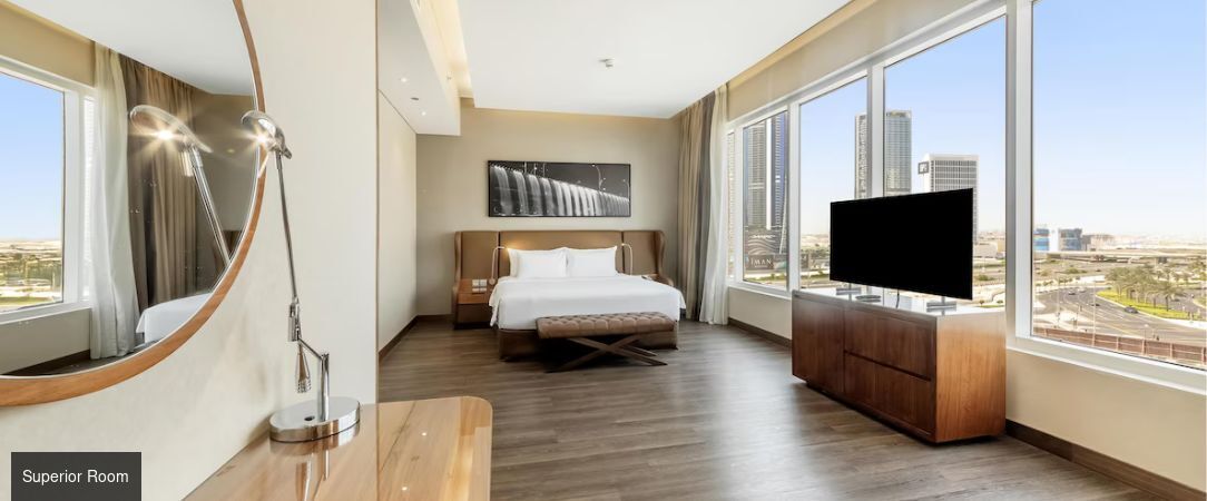 Radisson Blu Hotel, Dubai Canal View ★★★★★ - Écrin luxueux et moderne au bord du Dubaï Canal, où le scintillement des eaux se mêle à la magie de la Skyline. - Dubaï, Émirats arabes unis