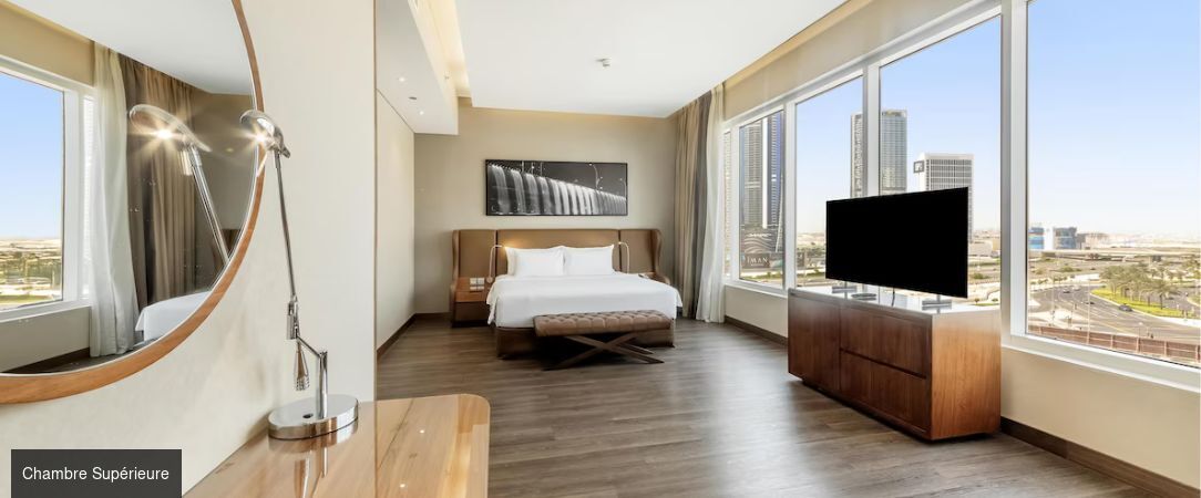 Radisson Blu Hotel, Dubai Canal View ★★★★★ - Écrin luxueux et moderne au bord du Dubaï Canal, où le scintillement des eaux se mêle à la magie de la Skyline. - Dubaï, Émirats arabes unis