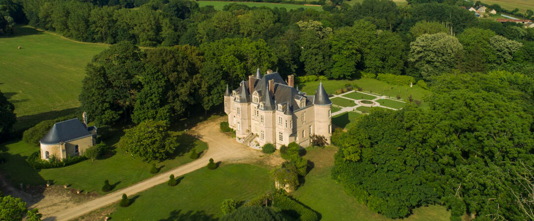 Château de la Grange-Moreau - Séjour d’exception dans un majestueux château style Renaissance au cœur de la Sarthe. - Pays de La Loire, France