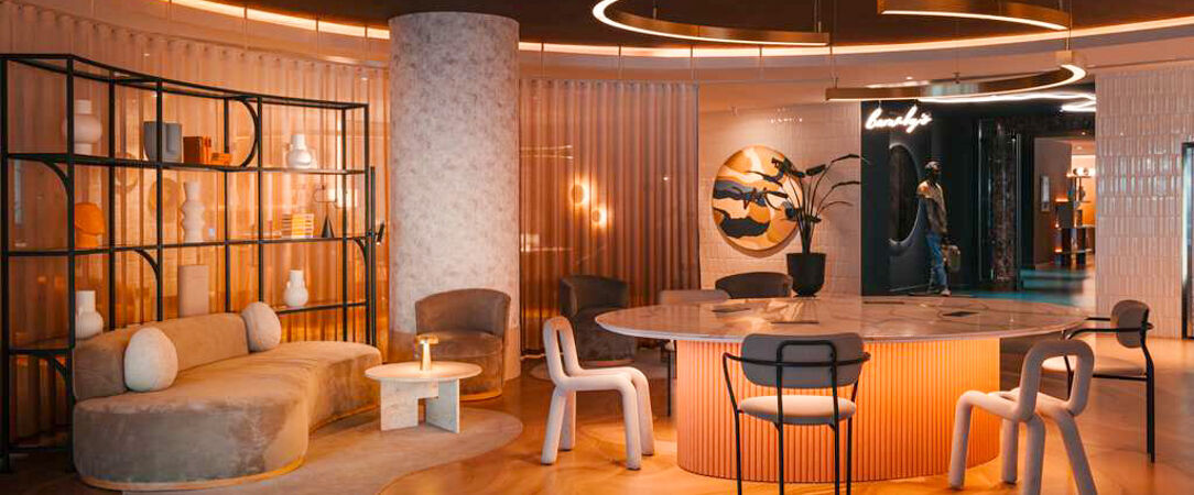 Mercure London Earls Court ★★★★ - Un refuge urbain élégant et flambant neuf pour découvrir l'âme de Londres depuis le quartier d'Earl's Court. - London, United Kingdom