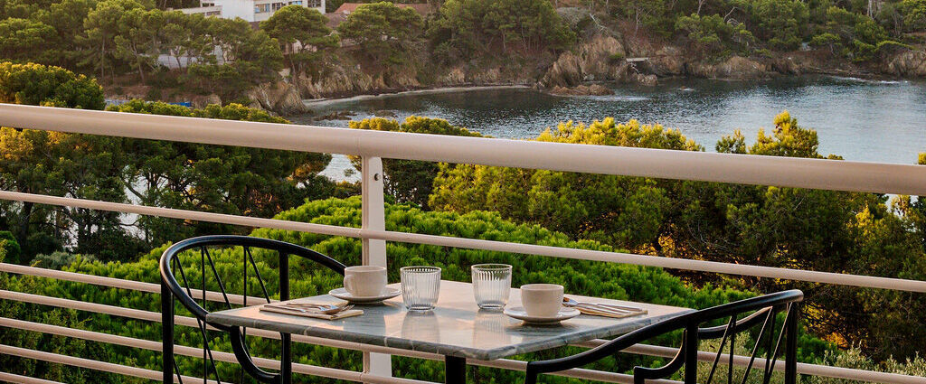 Hôtel Le Provençal - Giens ★★★★ - Un écrin mythique sur la presqu’île de Giens, entre mer, soleil du Sud et pinède. - Hyères, France