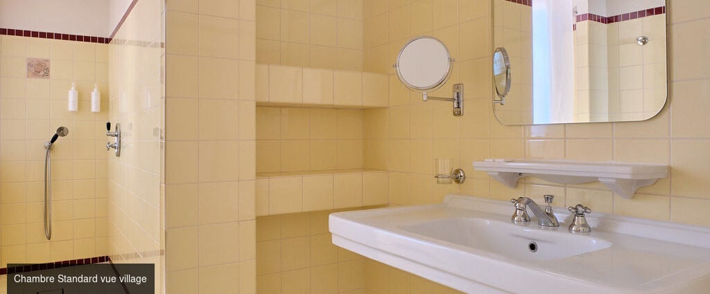 Hôtel Le Provençal - Giens ★★★★ - Un écrin mythique sur la presqu’île de Giens, entre mer, soleil du Sud et pinède. - Hyères, France