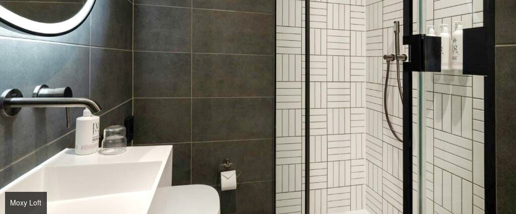 Moxy London Piccadilly Circus - Un refuge urbain chic et décontracté à l’épicentre de Londres sur Piccadilly Circus. - Londres, Royaume-Uni