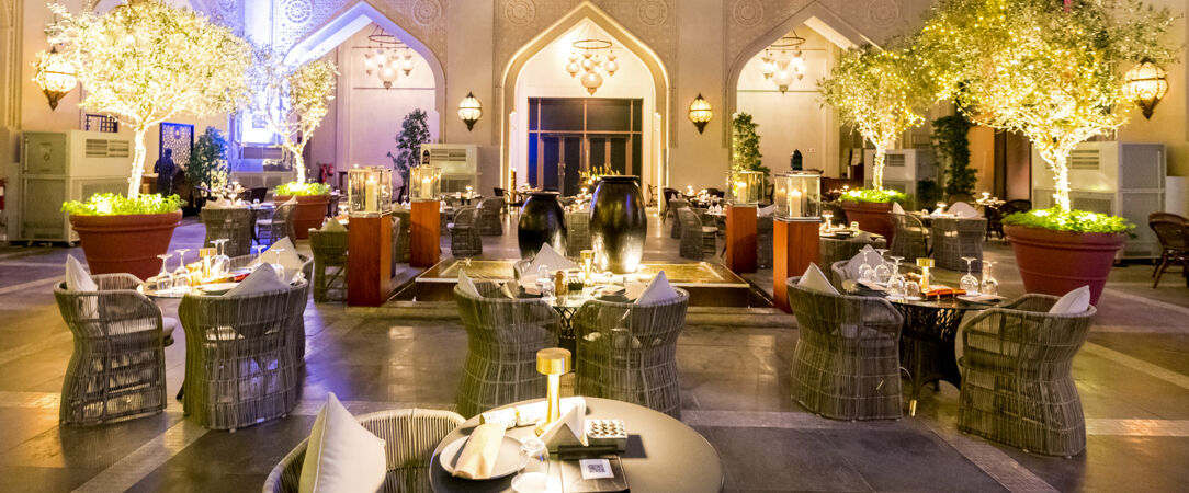 Royal Rose Abu Dhabi, a Curio Collection by Hilton Affiliated Hotel ★★★★★ - Émerveillement, élégance et émotion au cœur de l’extraordinaire cité de Dubaï. - Dubai, United Arab Emirates