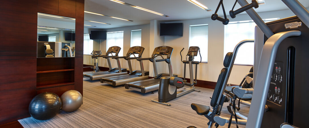 Royal Rose Abu Dhabi, a Curio Collection by Hilton Affiliated Hotel ★★★★★ - Émerveillement, élégance et émotion au cœur de l’extraordinaire cité de Dubaï. - Dubai, United Arab Emirates