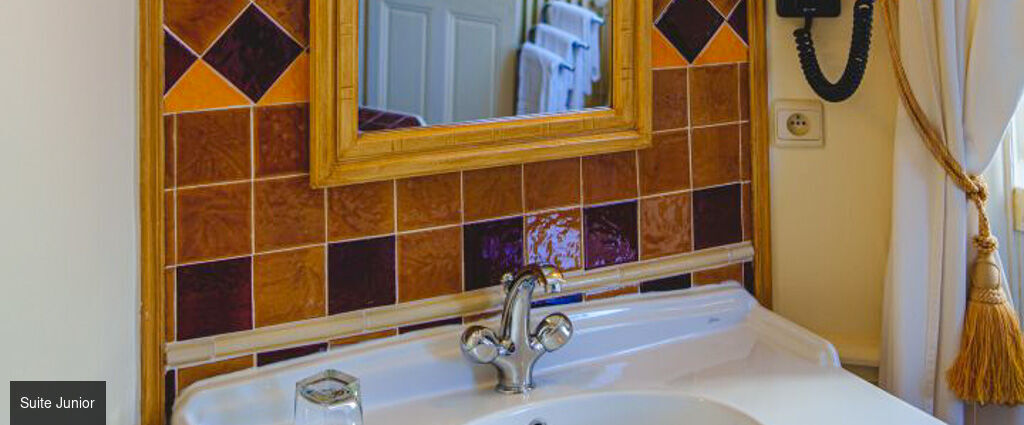 Château La Comtesse de Loire ★★★★ - Un séjour d’exception au cœur du Val de Loire, entre charmes royaux et art de vivre à la française. - Saumur, France