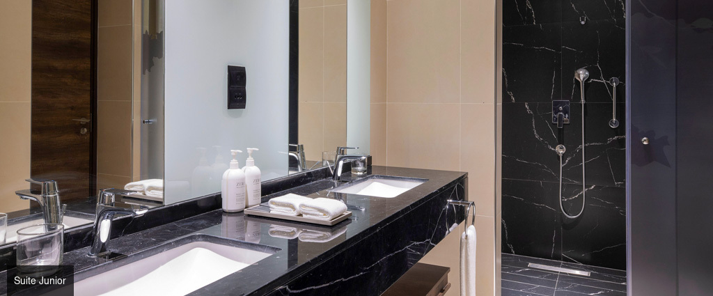 Hotel Local Dubai at Jumeirah Village Triangle ★★★★ - Une escapade élégante et inspirante au cœur du nouveau Dubaï, entre ville, plage et bien-être. - Dubaï, Émirats arabes unis