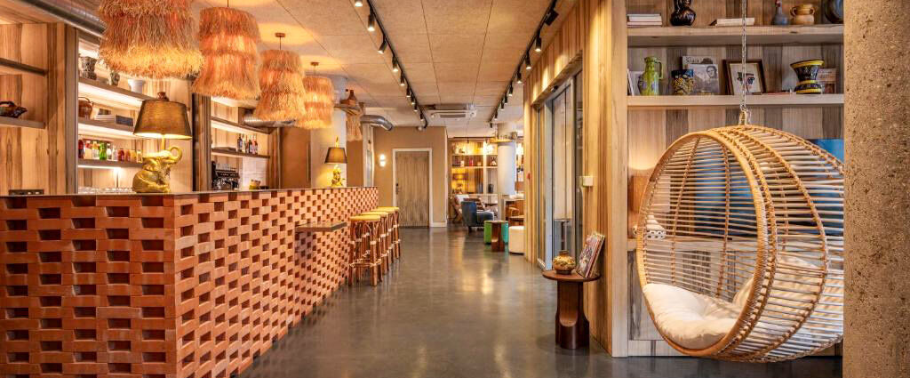 Kopster Paris Porte de Versailles ★★★★ - Une adresse design, pétillante, colorée et décontractée au cœur du 15ème. - Paris, France