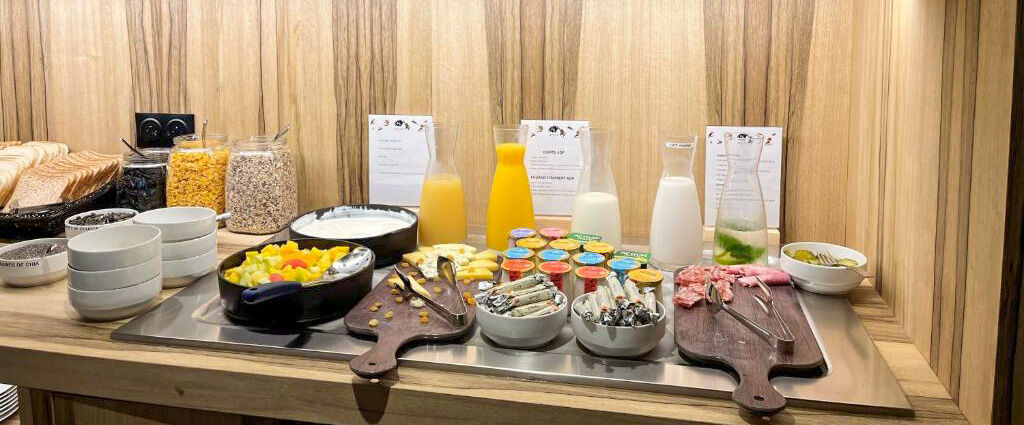 Kopster Paris Porte de Versailles ★★★★ - Une adresse design, pétillante, colorée et décontractée au cœur du 15ème. - Paris, France