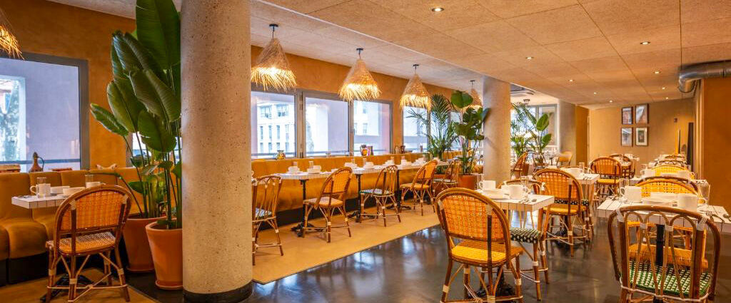 Kopster Paris Porte de Versailles ★★★★ - Une adresse design, pétillante, colorée et décontractée au cœur du 15ᵉ. - Paris, France