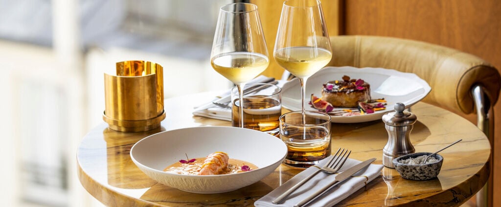 La Fondation ★★★★★ - Une toute nouvelle adresse splendide au pied des Batignolles, où l’art, le bien-être et l’élégance se rencontrent. - Paris, France