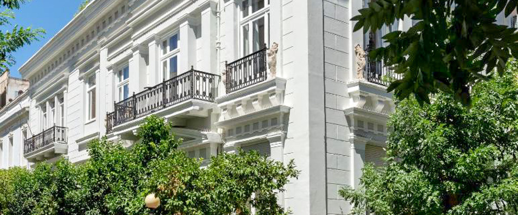 Athens Flair ★★★★ - Confort cosy, design et sophistication d’un authentique joyau néo-classique intimiste à Athènes. - Athènes, Grèce