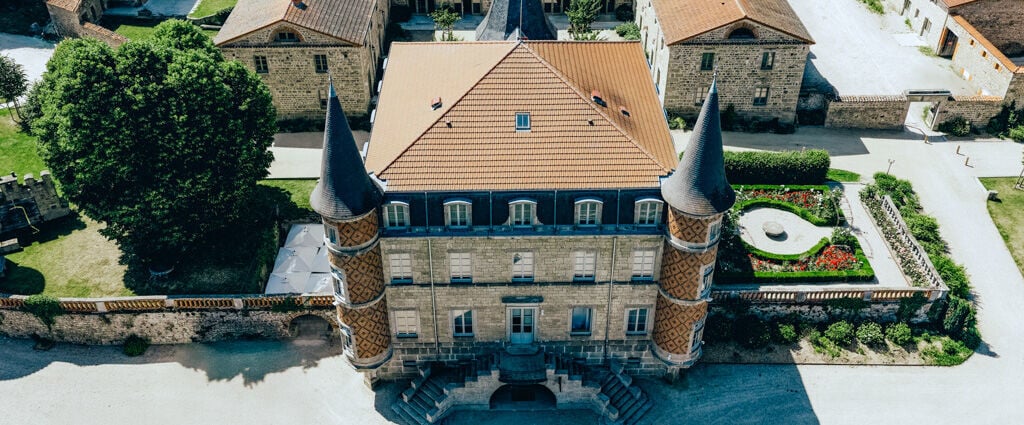 Demeures & Châteaux – Domaine & Château de Valinches - Une échappée bucolique dans un château d’exception, entre nature apaisante et douceur de vivre. - Auvergne-Rhône-Alpes, France