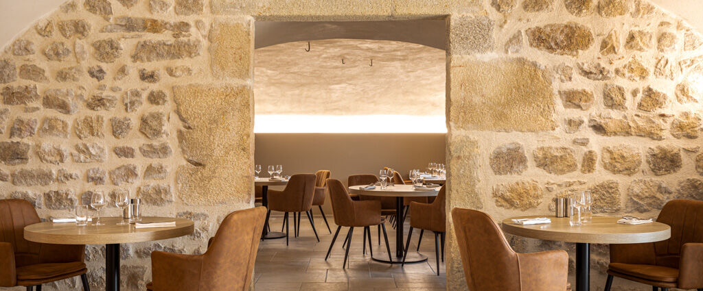 Demeures & Châteaux – Domaine & Château de Valinches - Une échappée bucolique dans un château d’exception, entre nature apaisante et douceur de vivre. - Auvergne-Rhône-Alpes, France