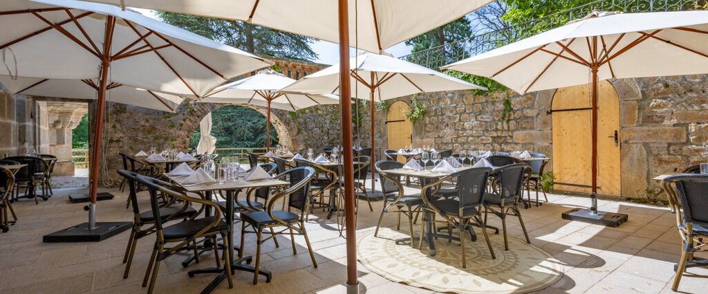 Demeures & Châteaux – Domaine & Château de Valinches - Une échappée bucolique dans un château d’exception, entre nature apaisante et douceur de vivre. - Auvergne-Rhône-Alpes, France