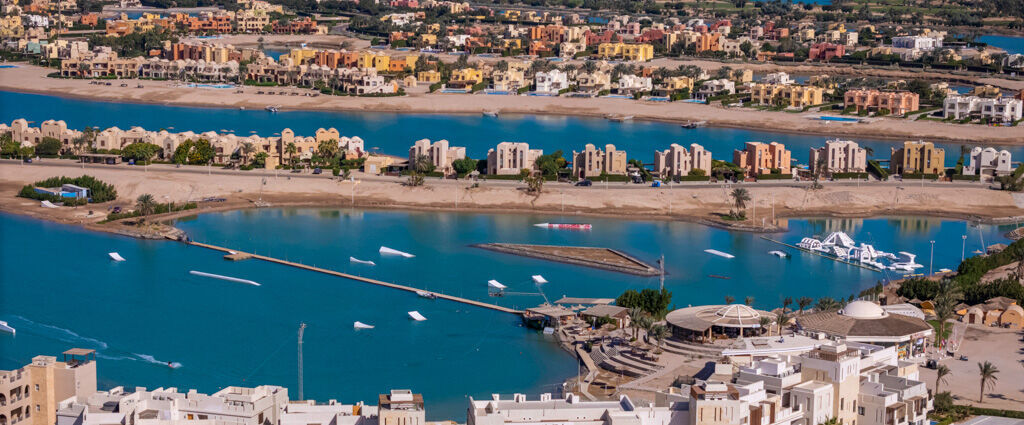 Creek Hotel & Residences El Gouna ★★★★★ - Une adresse lumineuse et apaisante, suspendue entre lagunes turquoise et ciel d’Égypte, l'idéal pour profiter en famille. - Hurghada, Égypte