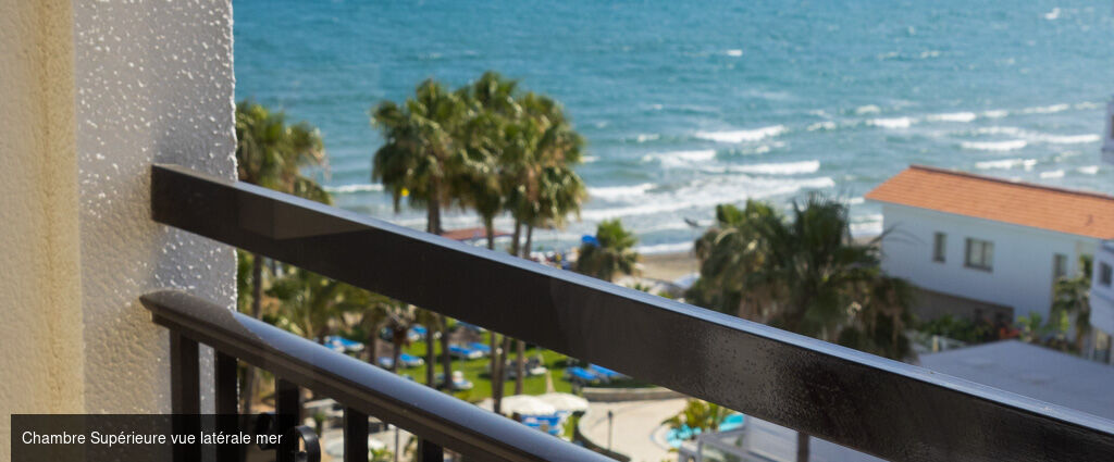 Sandy Beach Hotel & Spa ★★★★ - Une escapade chypriote tout en élégance, rythmée par la mer, le soleil et le bien-être. - Larnaca, Chypre