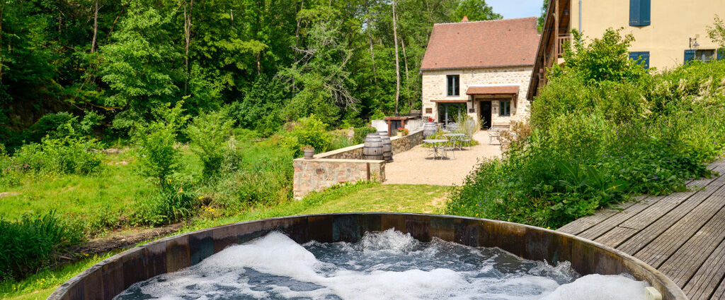 Demeures & Châteaux – Le Moulin des Templiers - Une escapade authentique au cœur du Morvan, dans un moulin du XIIᵉ siècle sublimé par la nature et le bien-être. - Bourgogne, France