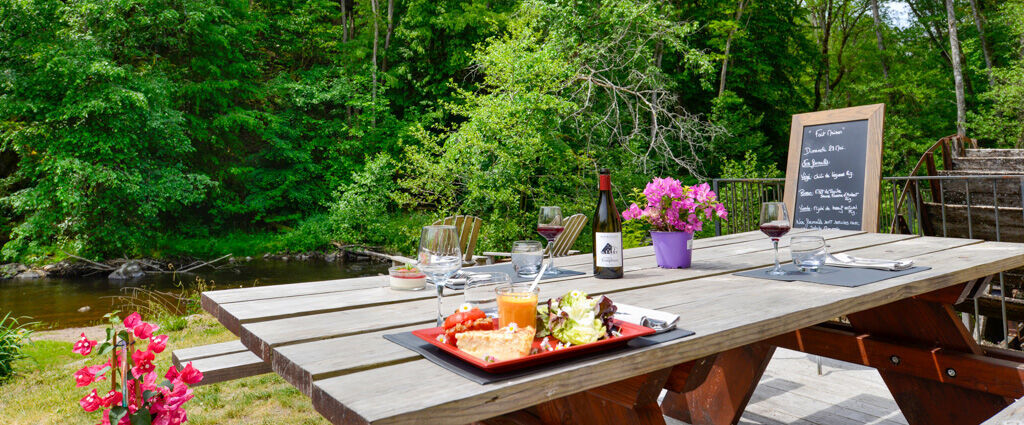 Demeures & Châteaux – Le Moulin des Templiers - Une escapade authentique au cœur du Morvan, dans un moulin du XIIᵉ siècle sublimé par la nature et le bien-être. - Bourgogne, France