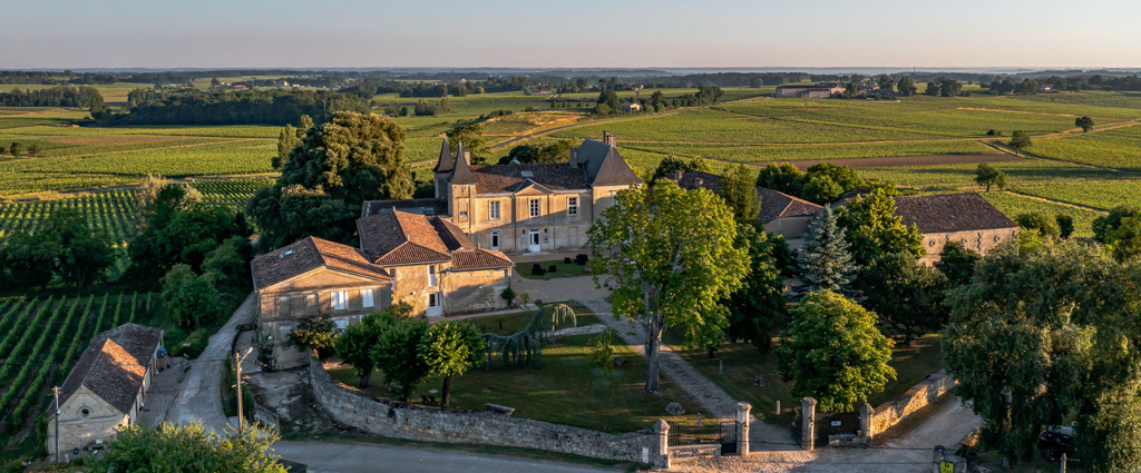 Demeures & Châteaux – Château Fleur de Roques – Puisseguin Saint-Émilion - Une parenthèse raffinée au cœur des vignobles de Saint-Émilion, entre patrimoine, nature et art de vivre bordelais. - Nouvelle-Aquitaine, France