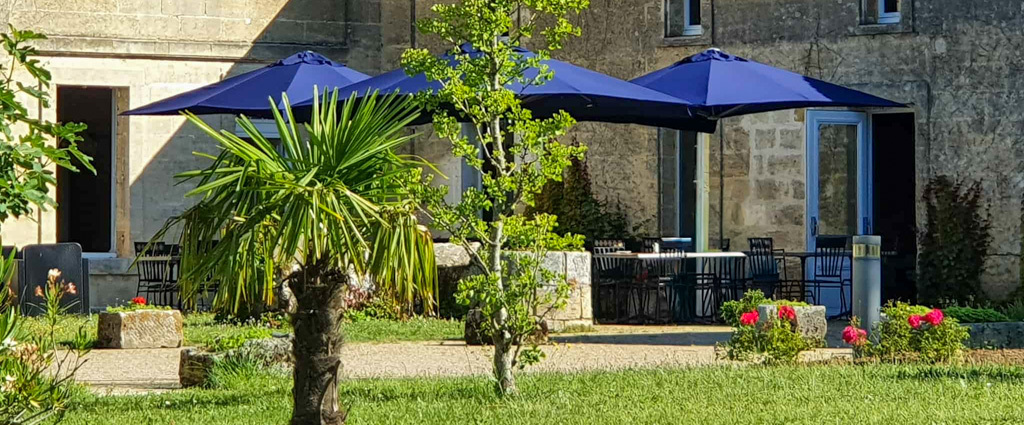 Demeures & Châteaux – Château Fleur de Roques – Puisseguin Saint-Émilion - Une parenthèse raffinée au cœur des vignobles de Saint-Émilion, entre patrimoine, nature et art de vivre bordelais. - Nouvelle-Aquitaine, France