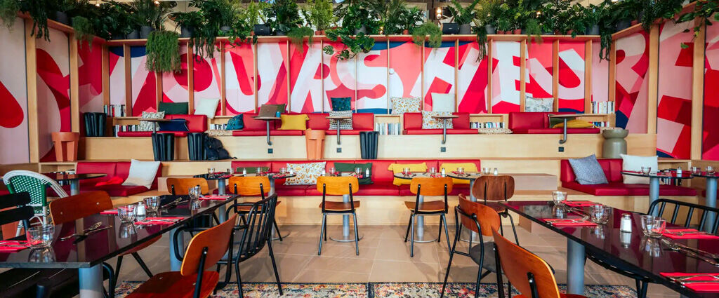 JOST Hôtel Montpellier Centre St-Roch - Un hotspot montpelliérain vivant et stylé, où dormir, savourer et s’amuser prennent une toute nouvelle dimension. - Montpellier, France