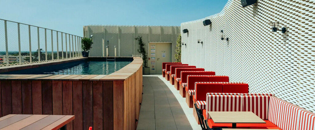 JOST Hôtel Montpellier Centre St-Roch - Un hotspot montpelliérain vivant et stylé, où dormir, savourer et s’amuser prennent une toute nouvelle dimension. - Montpellier, France