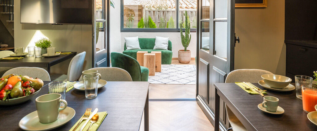 La Maison & La Demeure de Jean by Maison Bacou - Une parenthèse authentique au cœur de Carcassonne, entre charme familial et vues d’exception sur la Cité. - Carcassonne France