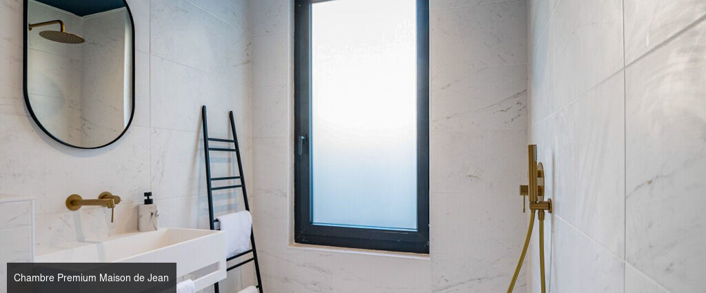 La Maison & La Demeure de Jean by Maison Bacou - Une parenthèse authentique au cœur de Carcassonne, entre charme familial et vues d’exception sur la Cité. - Carcassonne, France