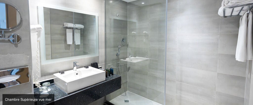 The V Luxury Resort Sahl Hasheesh ★★★★★ - Une parenthèse ensoleillée à Hurghada entre luxe et sérénité au bord de la mer Rouge, l'idéal pour profiter en famille. - Hurghada, Égypte