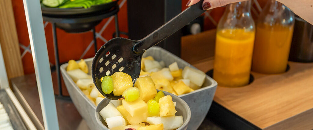 Ibis Styles Sevilla City Santa Justa - Âme sévillane, soleil généreux, escapade cosy au cœur de la Perle d’Andalousie. - Seville, Spain