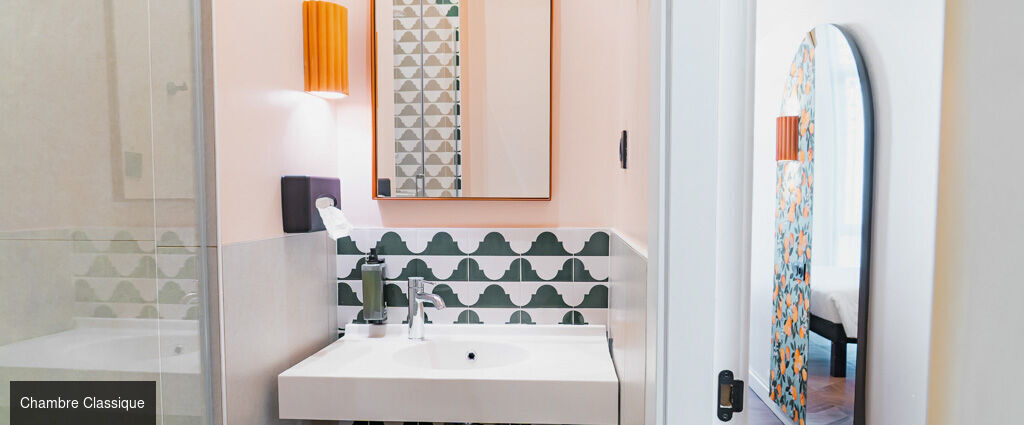 Ibis Styles Sevilla City Santa Justa - Âme sévillane, soleil généreux, escapade cosy au cœur de la Perle d’Andalousie. - Seville, Spain